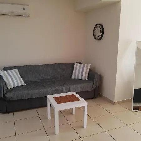 شقة Larnaca Xylophagou 2-bedroom With A Shaded Terrace *