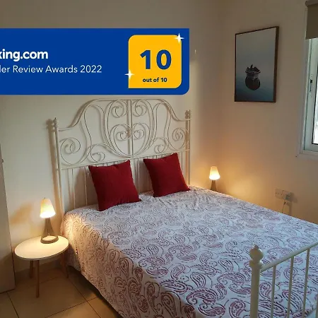 Daire Larnaca Xylophagou 2-bedroom With A Shaded Terrace *