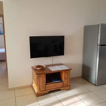 Апартаменты Larnaca Xylophagou 2-bedroom With A Shaded Terrace *