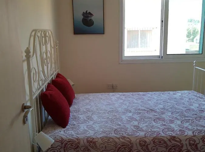 Larnaca Xylophagou 2-bedroom With A Shaded Terrace Lägenhet *