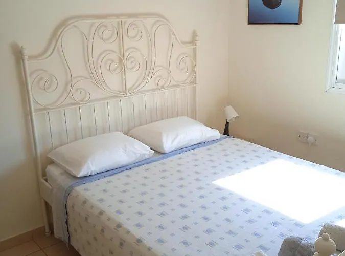 Larnaca Xylophagou 2-bedroom With A Shaded Terrace Lägenhet